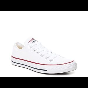 Chuck Taylor Converse low-top